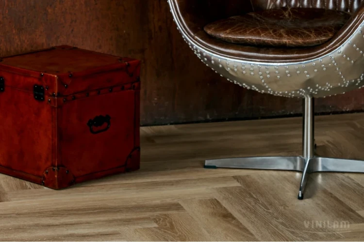 Кварц-виниловая плитка Vinilam Parquet Herringbone Glue IS11166 Паркет Классический на Otdelka1.ru