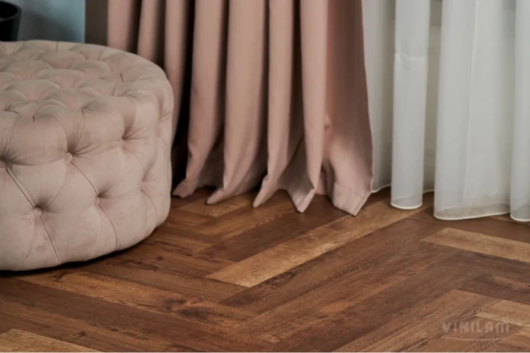 Кварц-виниловая плитка Vinilam Parquet Herringbone Glue IS11177 Паркет Версальский на Otdelka1.ru