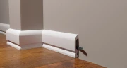 Плинтус полимерный Decor Dizayn DD700 на otdelka1.ru