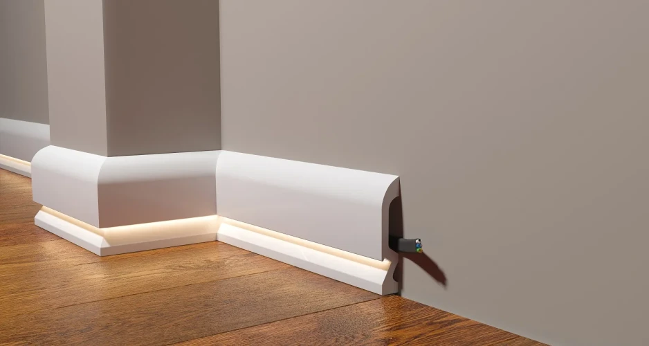 Плинтус полимерный Decor Dizayn DD700 на otdelka1.ru