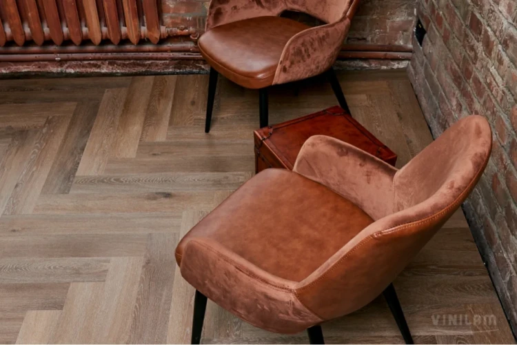 Кварц-виниловая плитка Vinilam Parquet Herringbone Glue IS11199 Паркет Венецианский на Otdelka1.ru