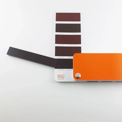 Микроплинтус L-образный с пружинами Шоколадно-коричневый RAL 8017 на otdelka1.ru