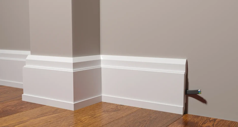 Плинтус полимерный Decor Dizayn DD702 на otdelka1.ru