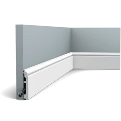Плинтус Orac decor SX173