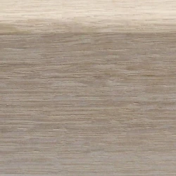 Плинтус массивный Дуб 70x15 мм прямой