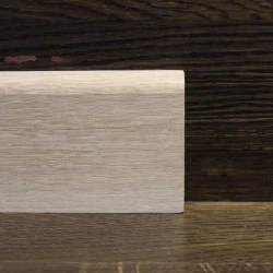 Плинтус массивный Дуб 90x15 мм прямой