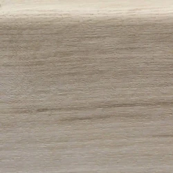 Плинтус массивный Дуб 90x15 мм прямой