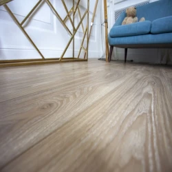 Виниловый Ламинат Деми флор / Damy floor Family 001-2 Дуб Селект