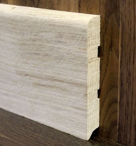 Плинтус массивный Дуб 100x15 мм прямой на otdelka1.ru