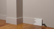 Плинтус полимерный Decor Dizayn DD708 на otdelka1.ru