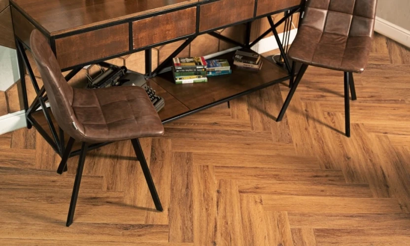 Виниловый Ламинат Винилам / Vinilam Parquet Herringbone IS11210 Паркет Де Вилль на Otdelka1.ru