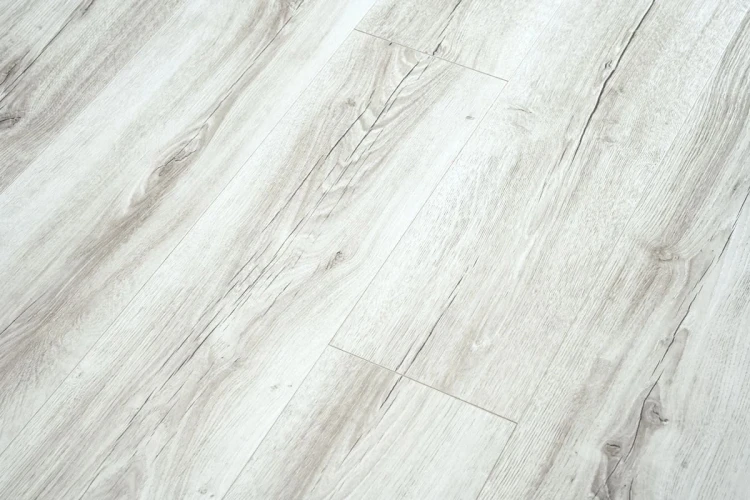 Ламинат Peli Anatolia Elite 901 White на otdelka1.ru