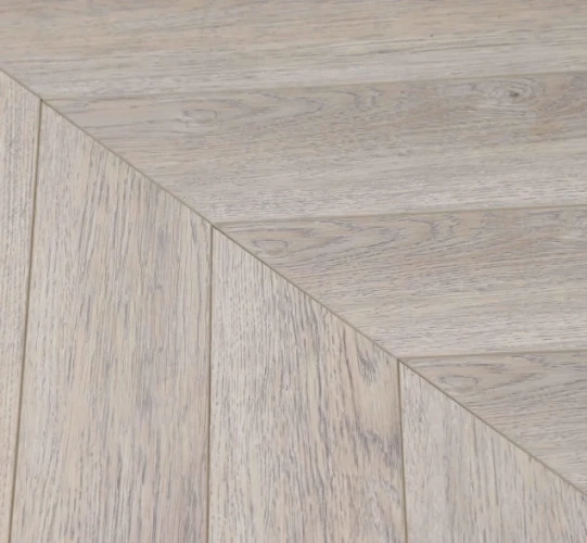 Ламинат Woodstyle Chevron Дуб Зорро на otdelka1.ru