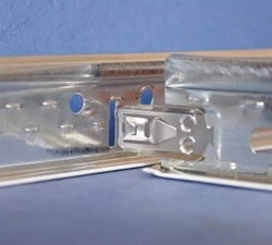 Направляющая Армстронг / Armstrong Т-15 Белая 1.2м