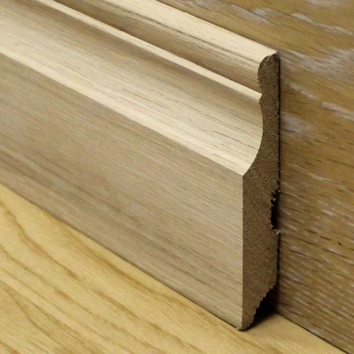 Плинтус массивный Дуб 100x17 мм фигурный на otdelka1.ru
