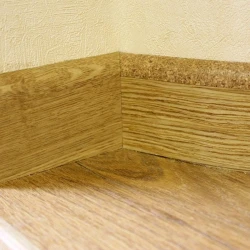 Плинтус массивный Дуб 60x8 мм прямой