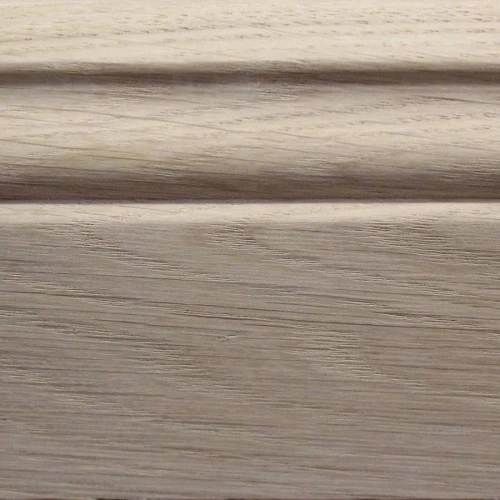 Плинтус массивный Дуб 100x18 мм фигурный на otdelka1.ru