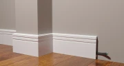 Плинтус полимерный Decor Dizayn DD724 на otdelka1.ru