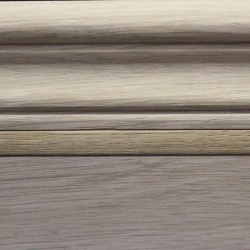 Плинтус массивный Дуб 100x20 мм фигурный