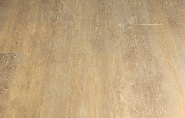 Кварцевый ламинат Stone Floor 0061-7 MP Дуб Яркий день на Otdelka1.ru
