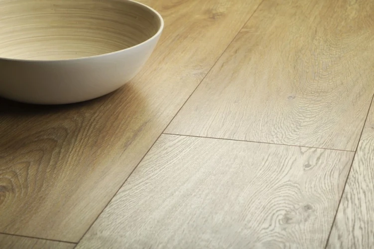 Ламинат Кронопол / Kronopol Aurum Movie Aqua Zero D4582 Oskar Oak на otdelka1.ru