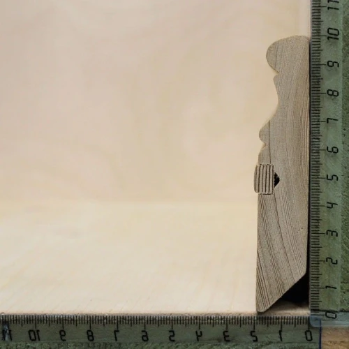 Плинтус массивный Лиственница 100x18 мм фигурный на otdelka1.ru