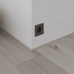 Микро плинтус Лайн Ликорн C-05.25.2 серебристый