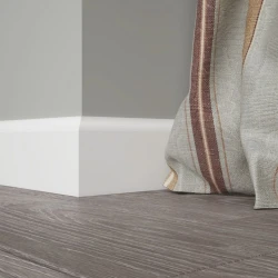 Плинтус Ultrawood Base 001 2000x12x83